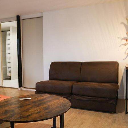 Appartement Avec Une Chambre Montlhéry Exterior foto
