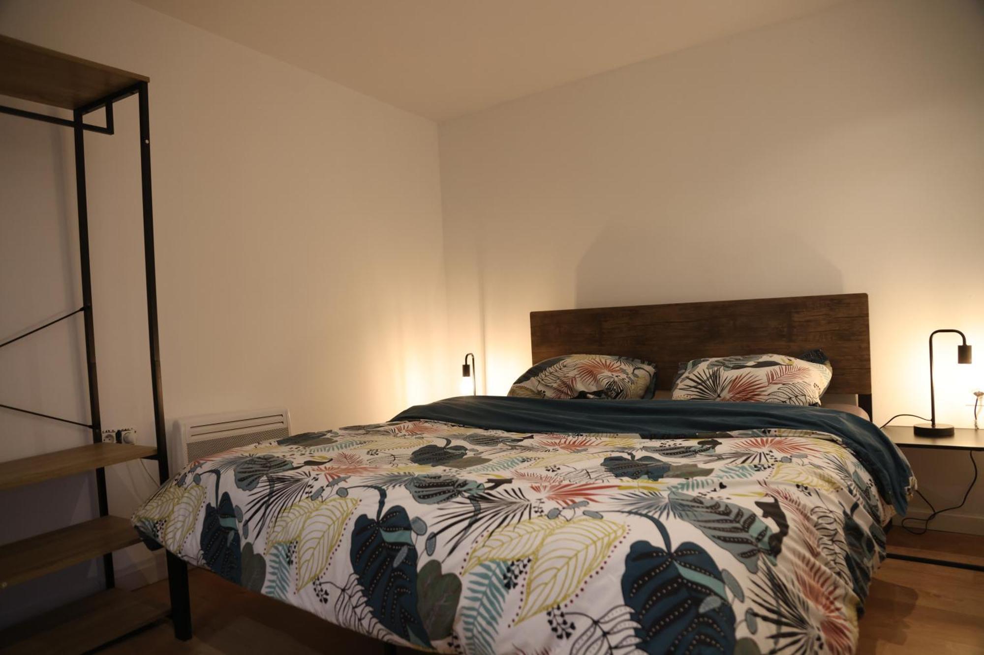 Appartement Avec Une Chambre Montlhéry Exterior foto