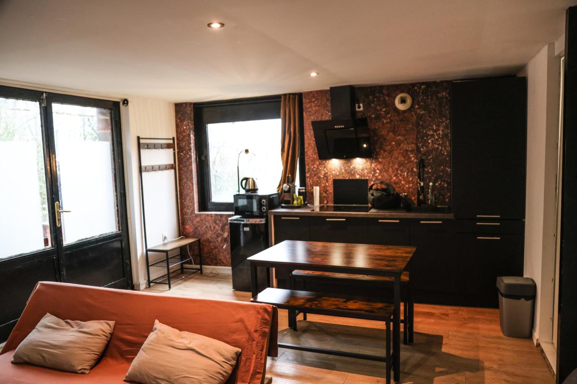 Appartement Avec Une Chambre Montlhéry Exterior foto